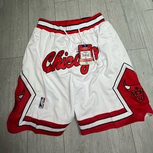 Just - Don Chicago bulls logo athletic Short size MEDIUM men red white